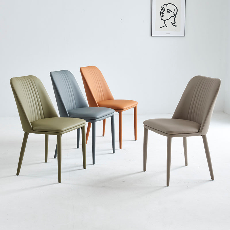 Silla lateral casera industrial Silla de comedor tapizada de metal con respaldo sólido