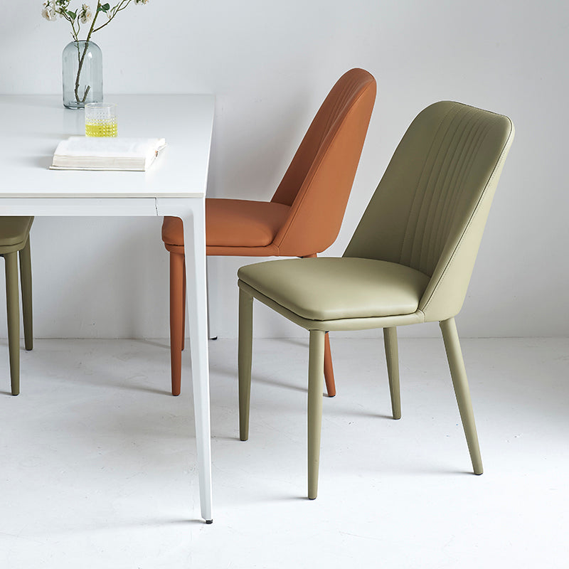 Silla lateral casera industrial Silla de comedor tapizada de metal con respaldo sólido