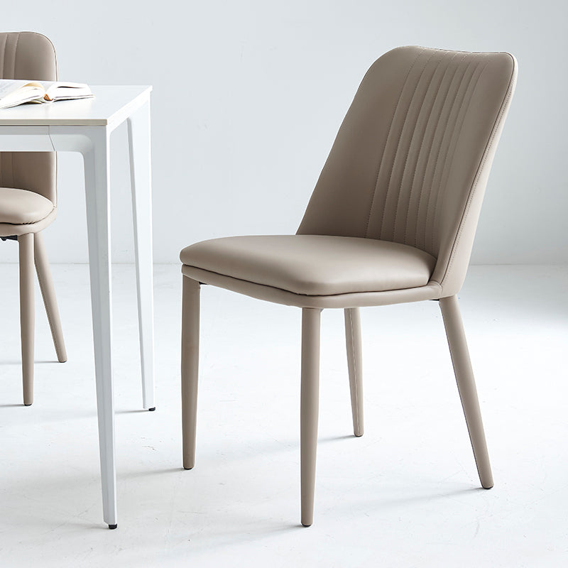 Chaise d'appoint à la maison industrielle, chaise de salle à manger rembourrée en métal à dossier solide