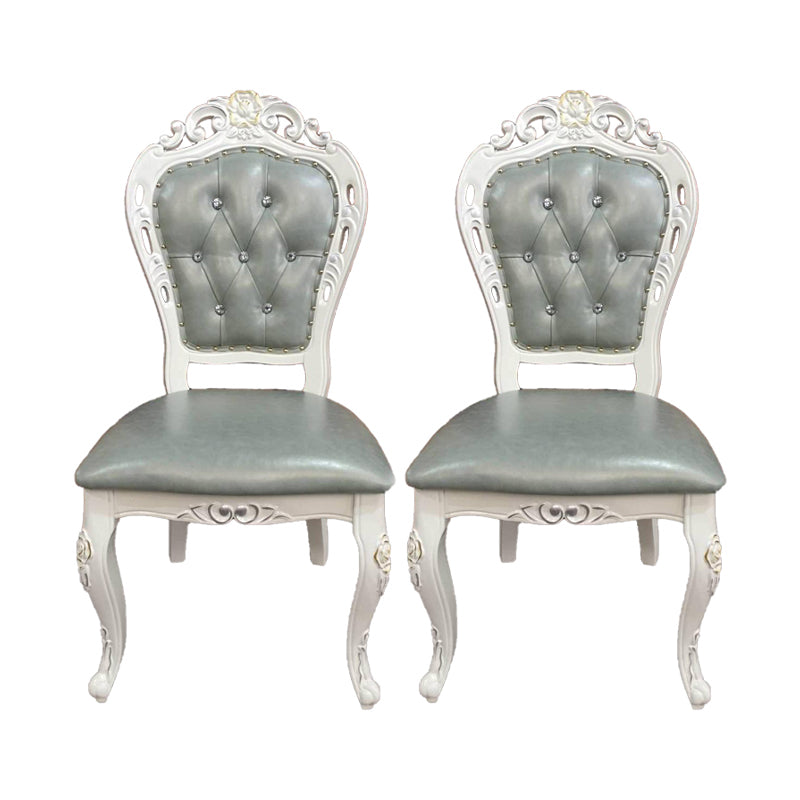 Silla victoriana de madera de caucho con respaldo King Louis, silla de comedor de cuero con acabado mate (juego de 2)