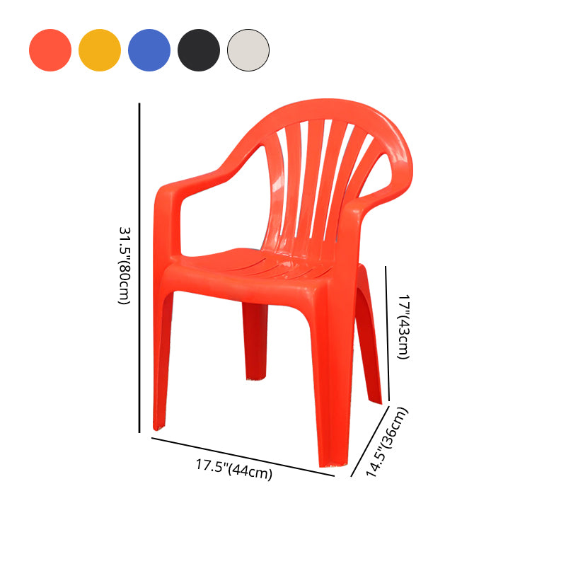 Sillón de estilo contemporáneo con respaldo de listones de plástico, silla auxiliar de comedor apilable