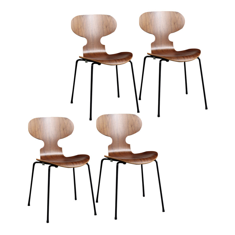 Silla de comedor de madera escandinava con respaldo de orejas y acabado mate (juego de 4)
