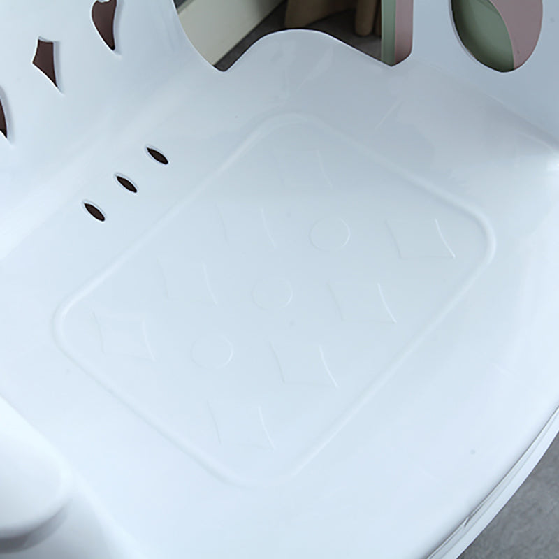El apilamiento contemporáneo que cena el brazo preside el plástico que cena la silla lateral para el uso en el hogar