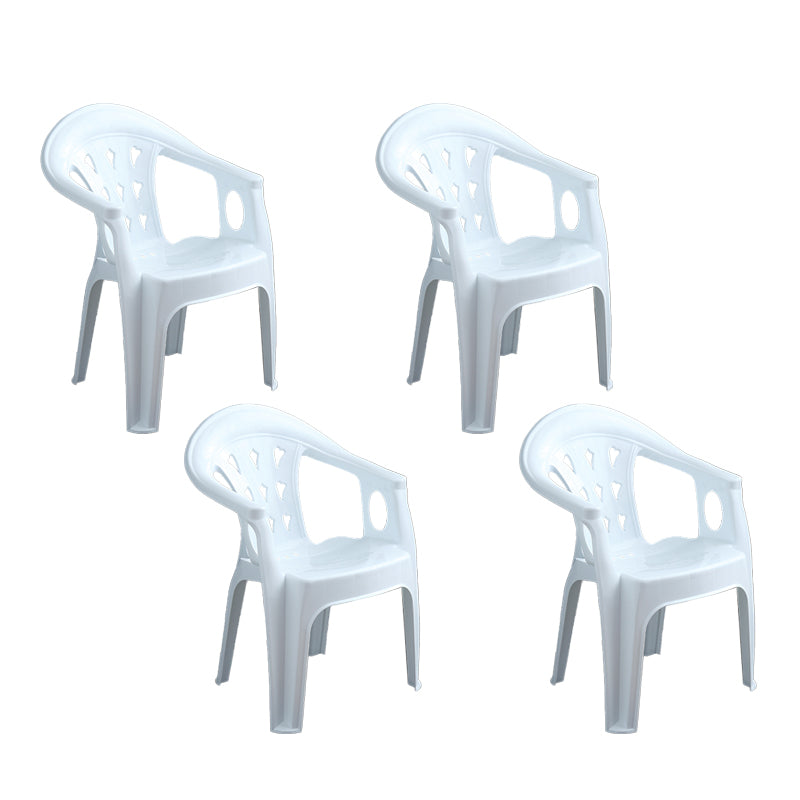 El apilamiento contemporáneo que cena el brazo preside el plástico que cena la silla lateral para el uso en el hogar
