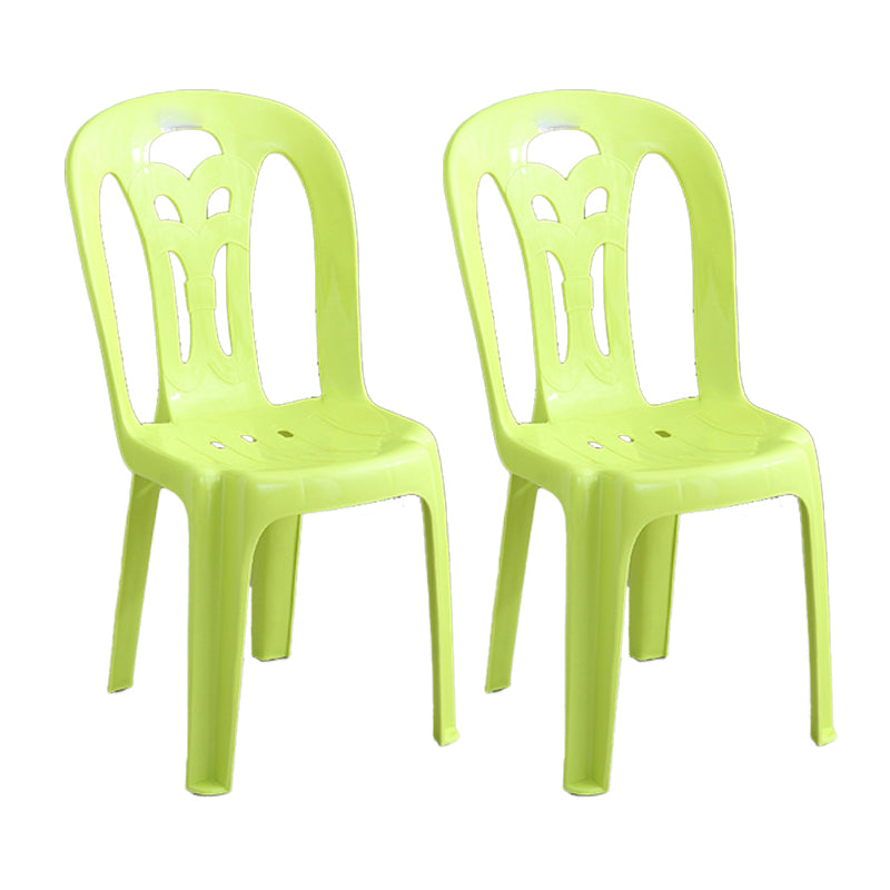 El apilamiento moderno que cena el plástico de las sillas sin brazos que cena la silla lateral para el uso en el hogar
