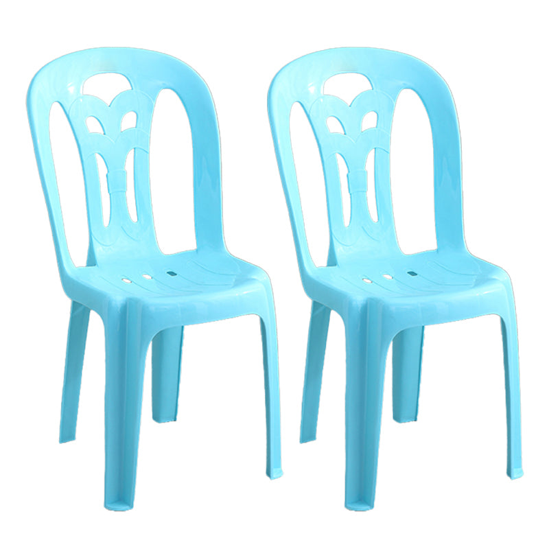 El apilamiento moderno que cena el plástico de las sillas sin brazos que cena la silla lateral para el uso en el hogar