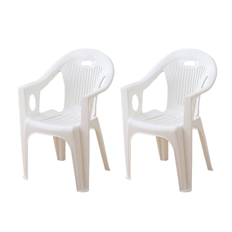 Respaldo apilable contemporáneo del listón que cena el plástico de las sillas del brazo que cena la silla lateral para el uso en el hogar