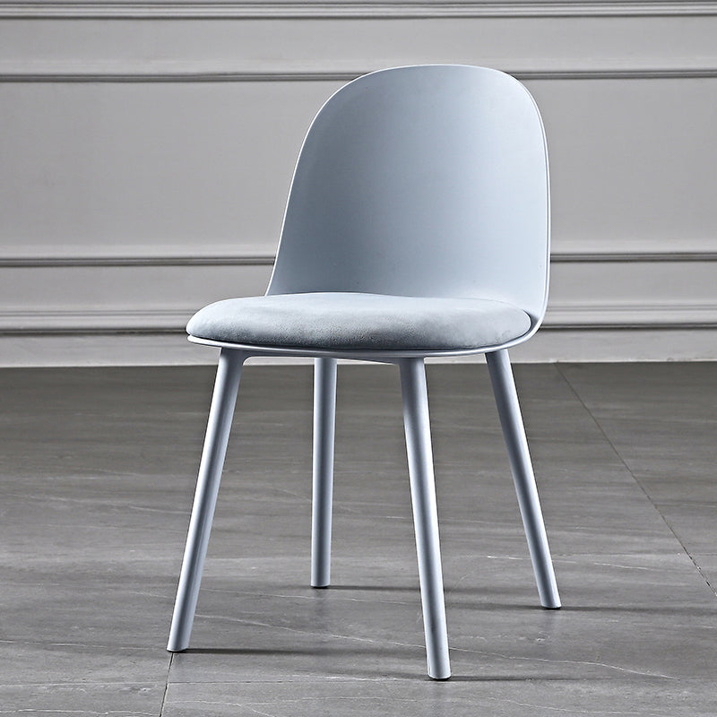 Silla lateral de comedor de plástico de estilo escandinavo, silla sin brazos con respaldo abierto para el hogar