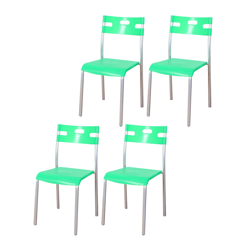 Plástico de estilo minimalista que cena la parte posterior abierta apilable de la silla sin brazos que cena la silla lateral
