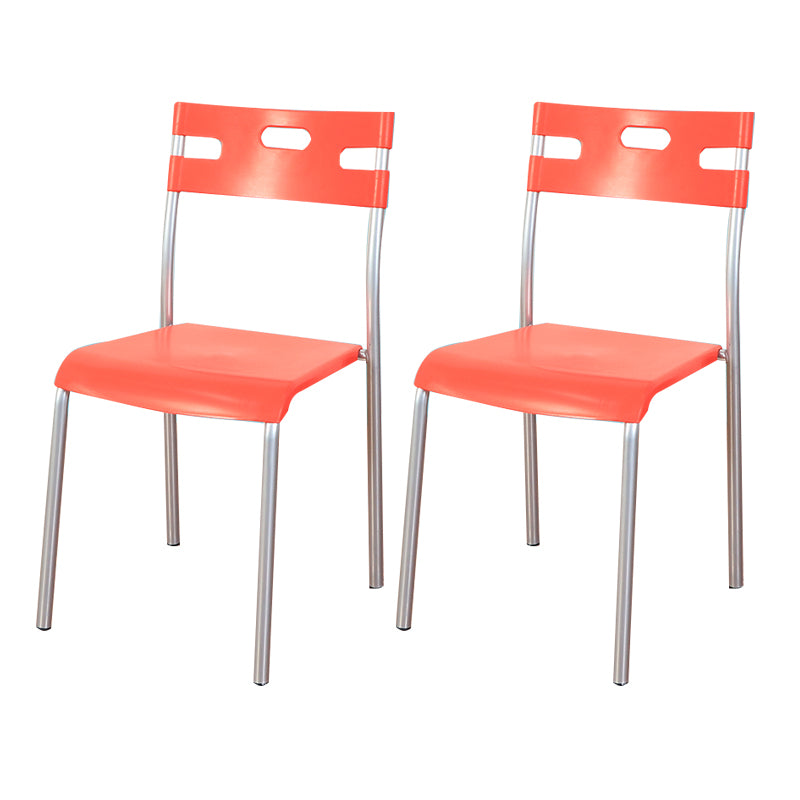 Plástico de estilo minimalista que cena la parte posterior abierta apilable de la silla sin brazos que cena la silla lateral
