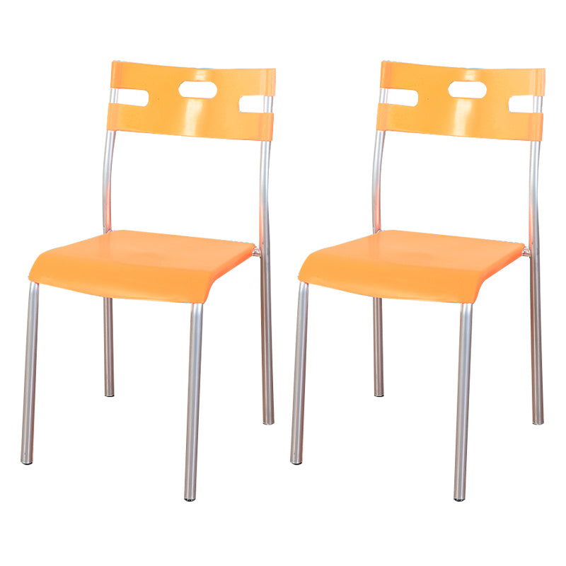 Plástico de estilo minimalista que cena la parte posterior abierta apilable de la silla sin brazos que cena la silla lateral
