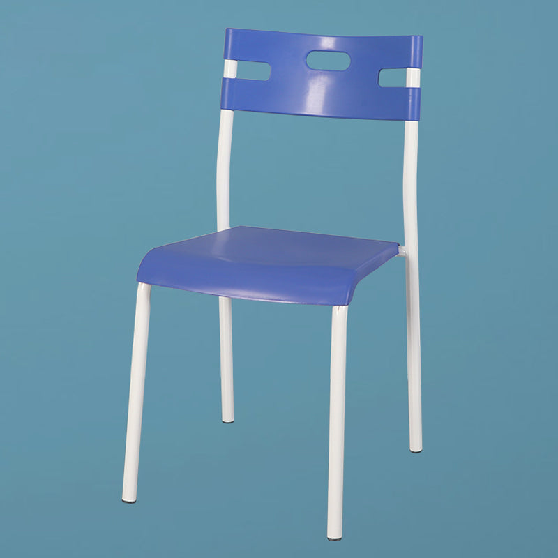 Plástico de estilo minimalista que cena la parte posterior abierta apilable de la silla sin brazos que cena la silla lateral
