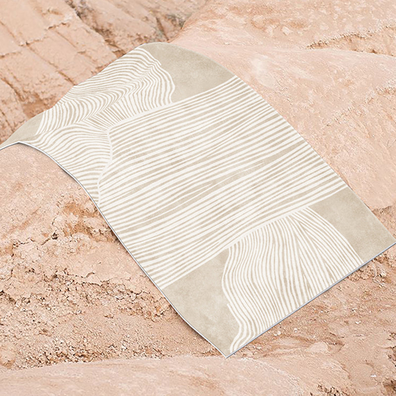 Light Brown Irregular Line Rug Polyester Simple Rug Washable Rug for Drawing Room