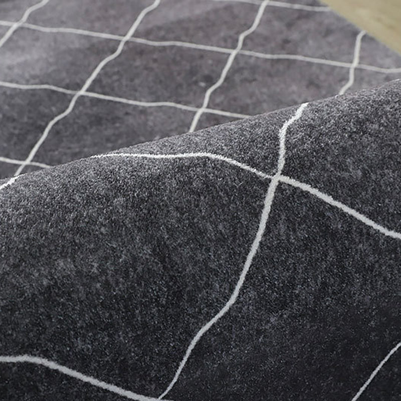 Black Contemporary Rug Polyester Stripe Rug Stain Resistant Rug for Home Decor
