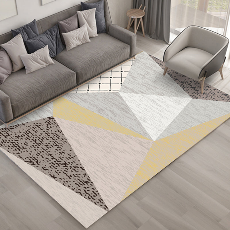 Contemporary Geometric Print Carpet Polyester Indoor Rug Stain Resistant Rug for Living Room