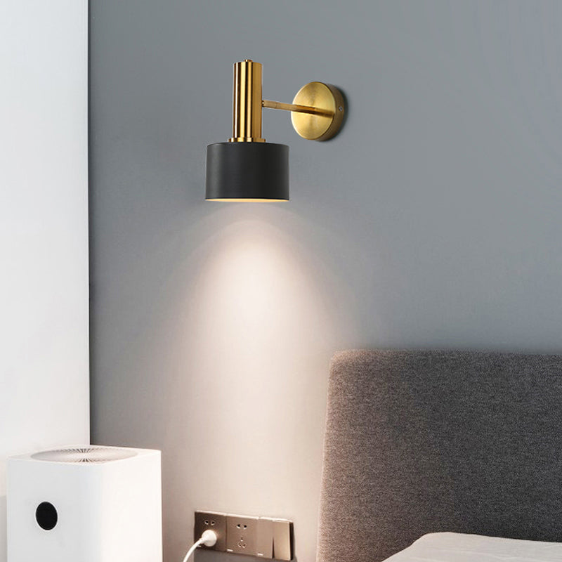 Postmodern Metal Wall Sconce 1 Blub Golden Wall Mounted Light Fixture for Bedroom