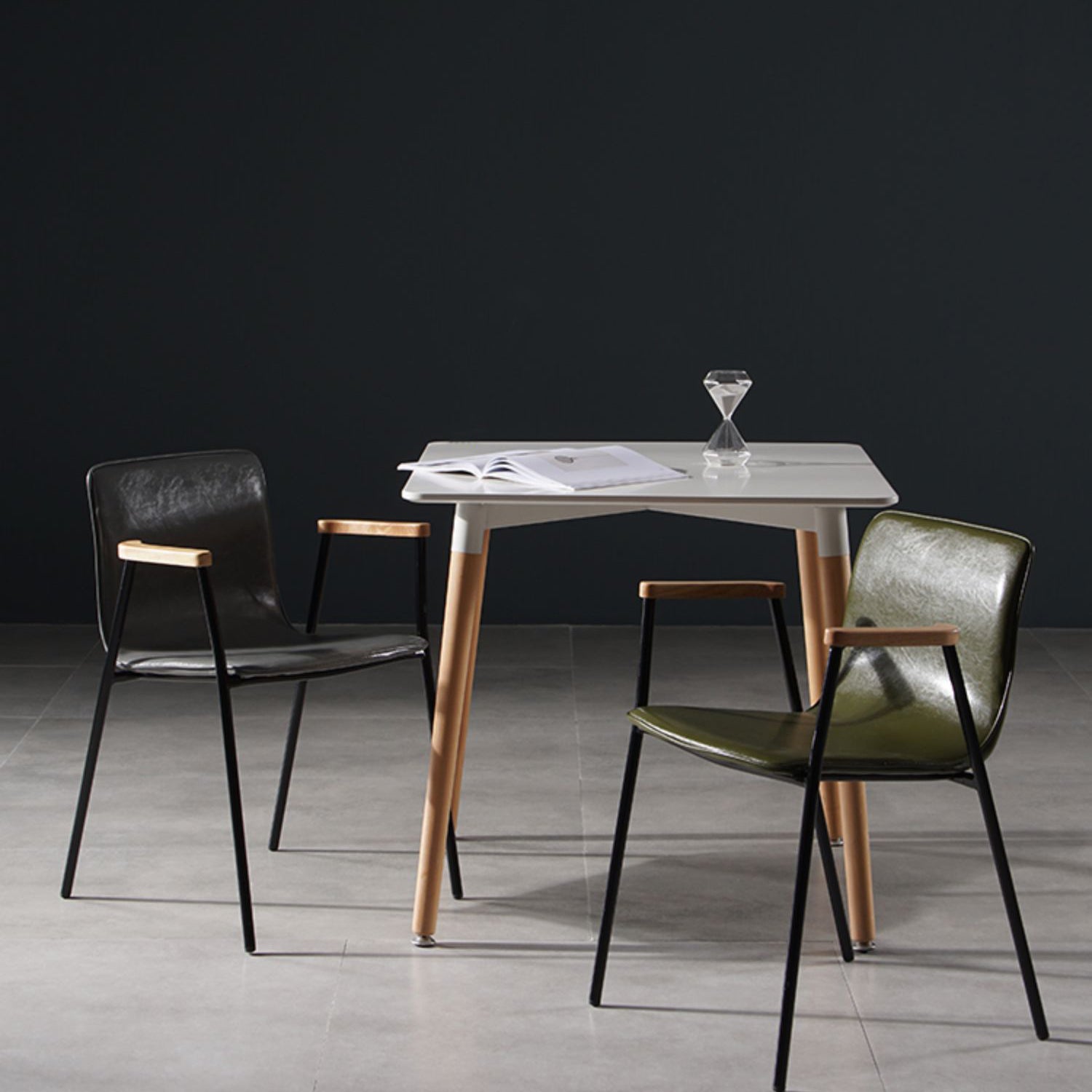 Chaises de salle à manger de style industriel, chaises d'appoint avec bras de cuisine et pieds en métal