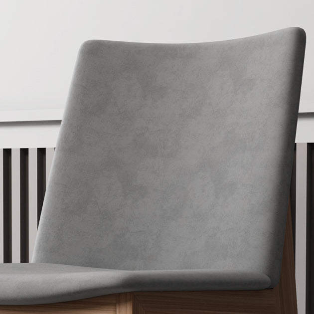 Silla de comedor gris tapizada moderna con respaldo sólido de la silla lateral de la tienda de manicura