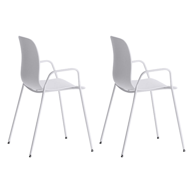 Chaise de salle de réunion en plastique industrielle, finition mate, chaise de salle à manger à dossier solide
