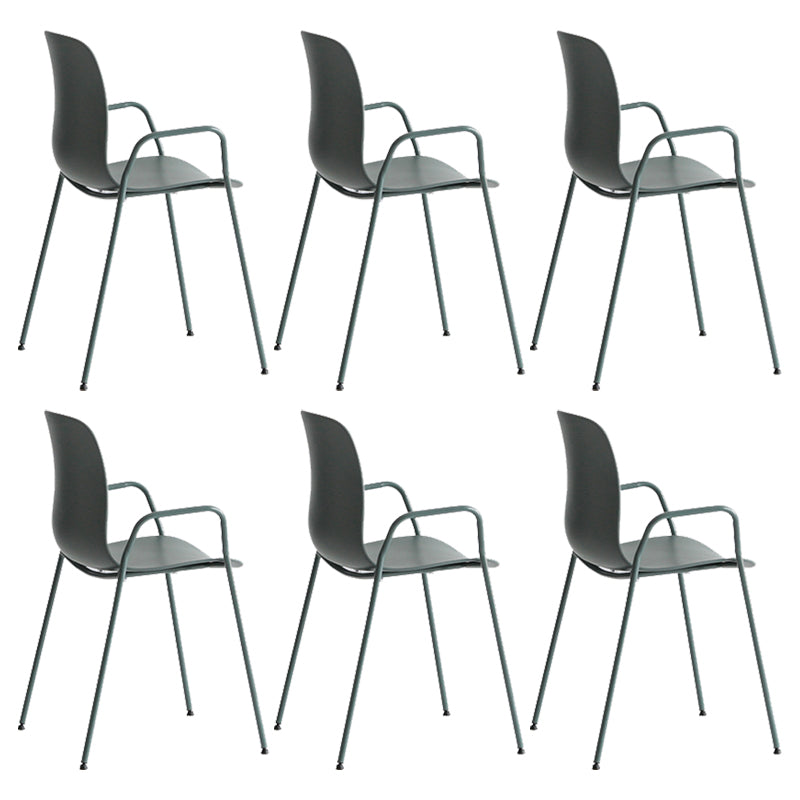 Silla plástica industrial del brazo de la sala de reuniones con parte posterior sólida del final mate que cena la silla