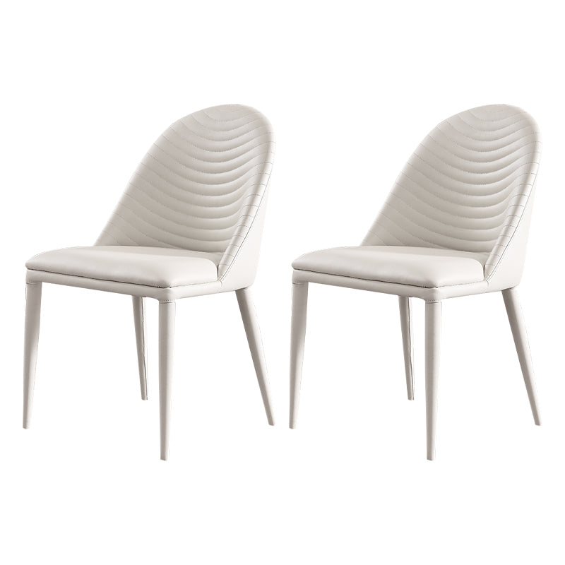 Chaises de salle à manger en cuir de style moderne Chaises rembourrées à dossier solide (Ensemble de 2)