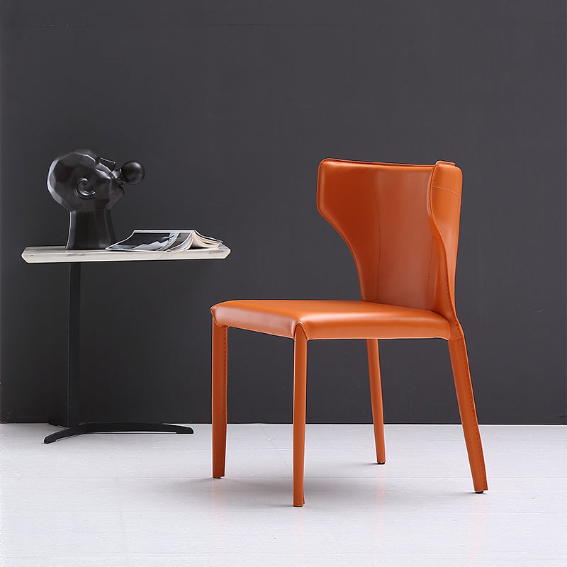 Silla lateral de comedor de cuero de estilo diseñador Silla de comedor Wingback para uso doméstico