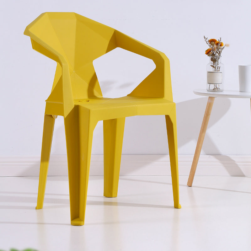 Silla de comedor de plástico de estilo moderno, silla lateral de comedor apilable con brazo para cocina