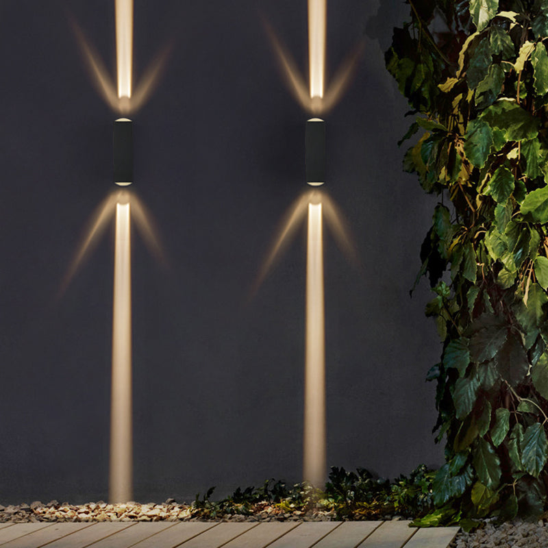 Luz de pared de metal de forma cuadrada estilo moderno de 2 luces lámpara de montaje de pared en negro