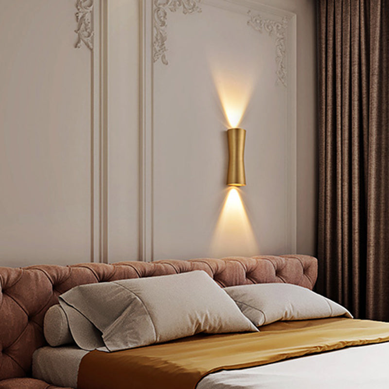 2 Light Metal Wall Sconce Postmodern Wall Mounted Light Fixture for Living Room