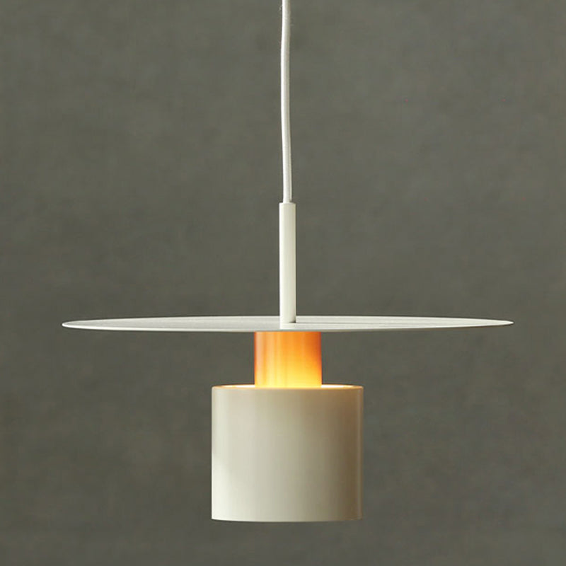Pendre en fer laqué dans le style artistique moderne, lampe à suspension unique cylindrique pour chambre à coucher