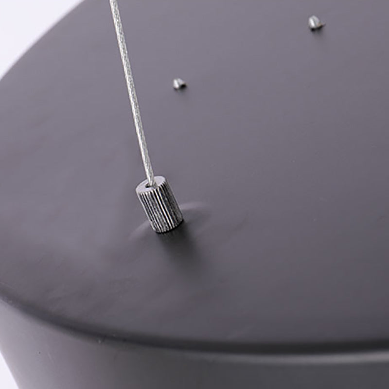 Lampes suspendues moderniste en métal avec des luminaires d'éclairage pendentif à LED à l'ombre acrylique