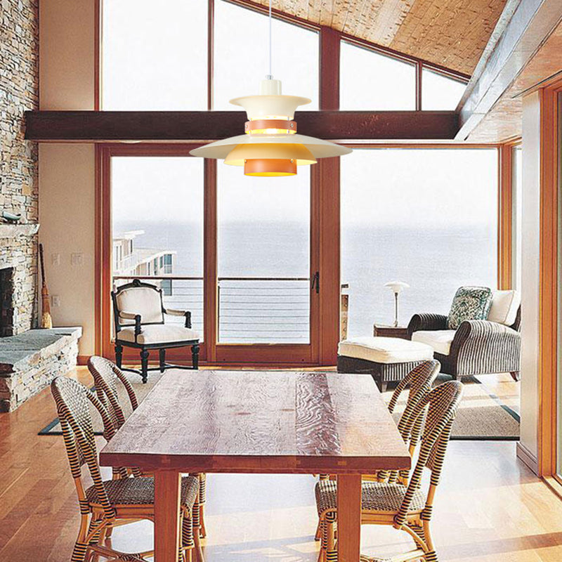 Éclairage de suspension à nuance écarquillée peu profonde Fixture d'éclairage en métal de style nordique en orange