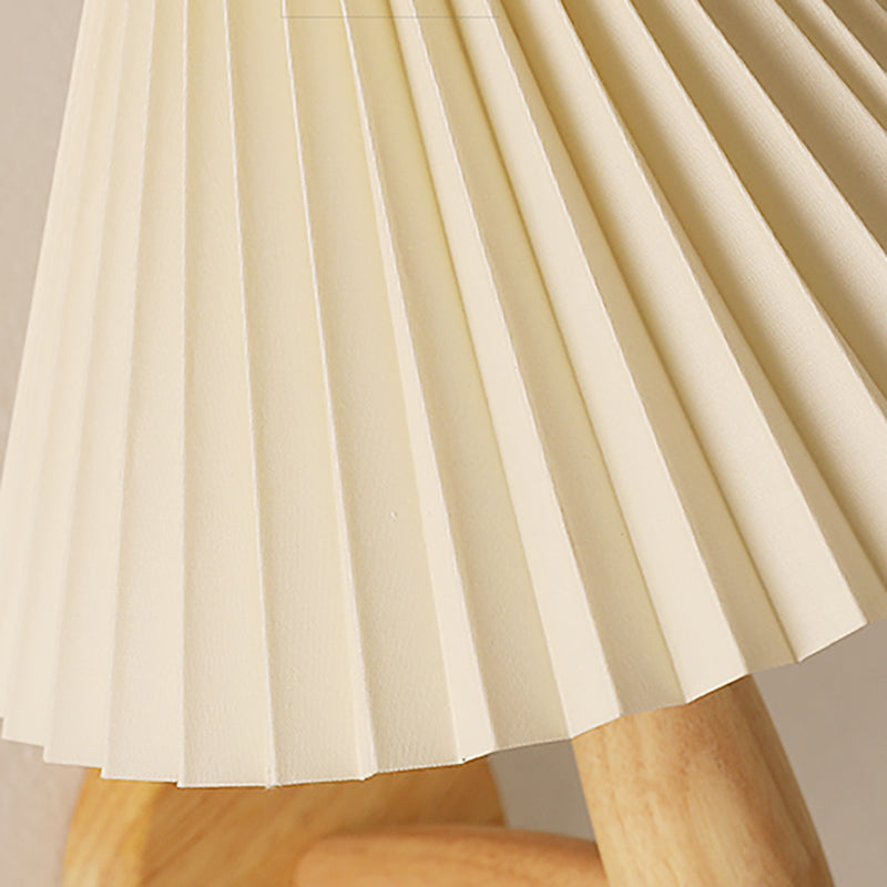 Lámpara montada en la pared acampanada Dermanidamiento de pared de dormitorio de madera simple con sombra de tela