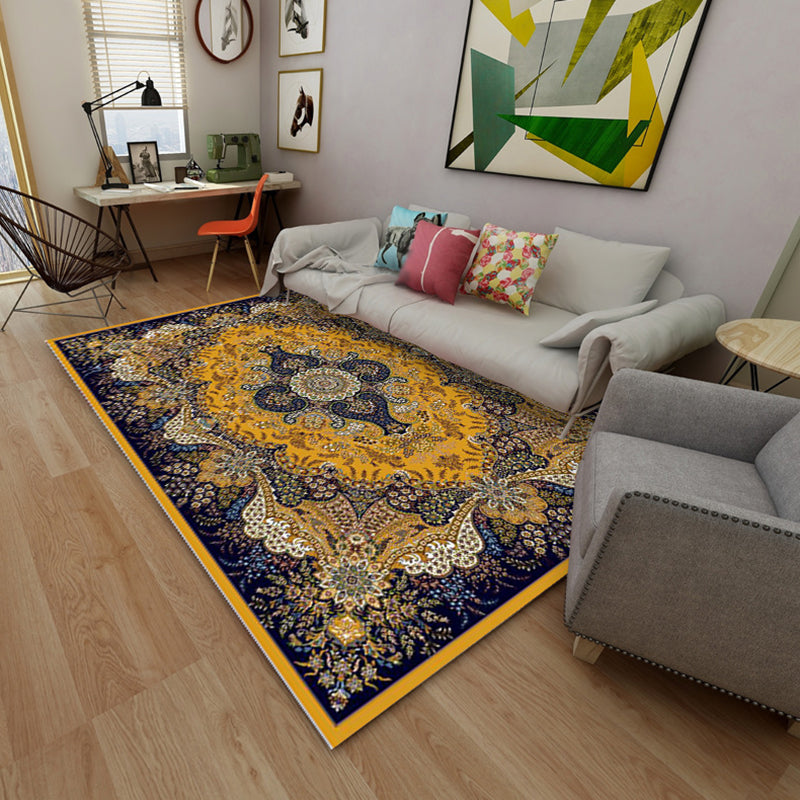 Dark Yellow Vintage Rug Polyester Simple Rug Stain Resistant Rug for Drawing Room