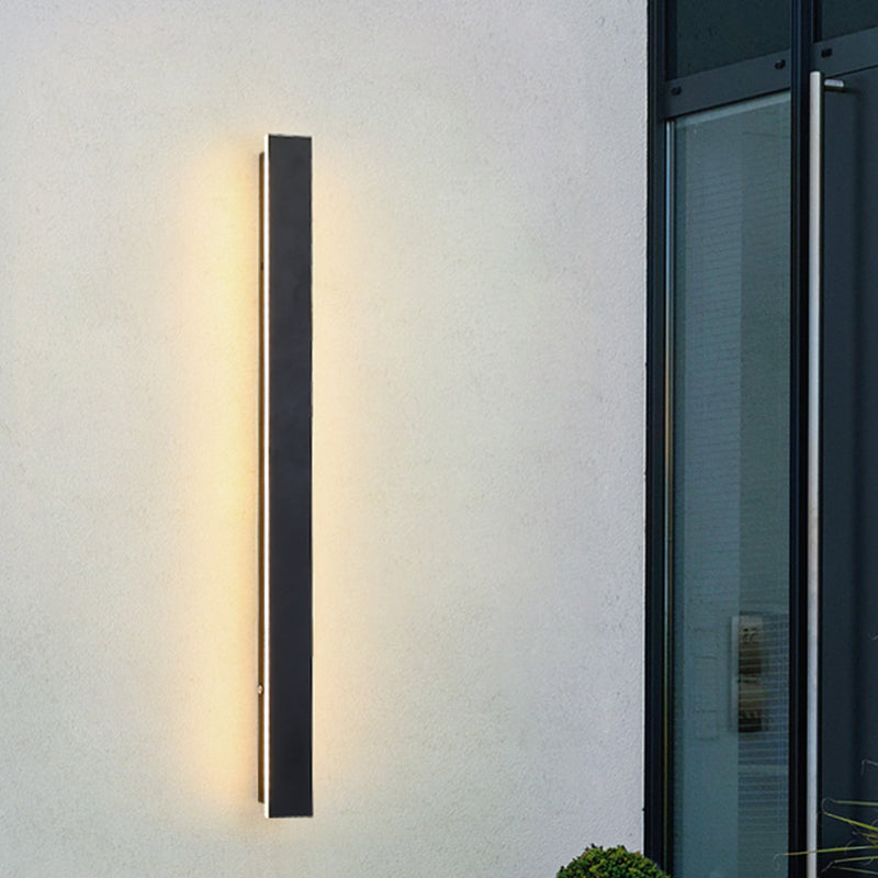 Linear Shape Metal Wall Light Modern Style 1 Light Wall Mounted Light Fixture