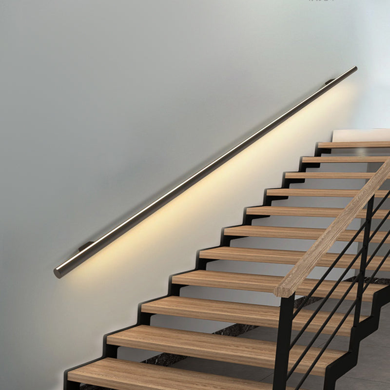 Linear Shape Metal Wall Light Modern 1 Light Wall Mounted Light Fixture in Black