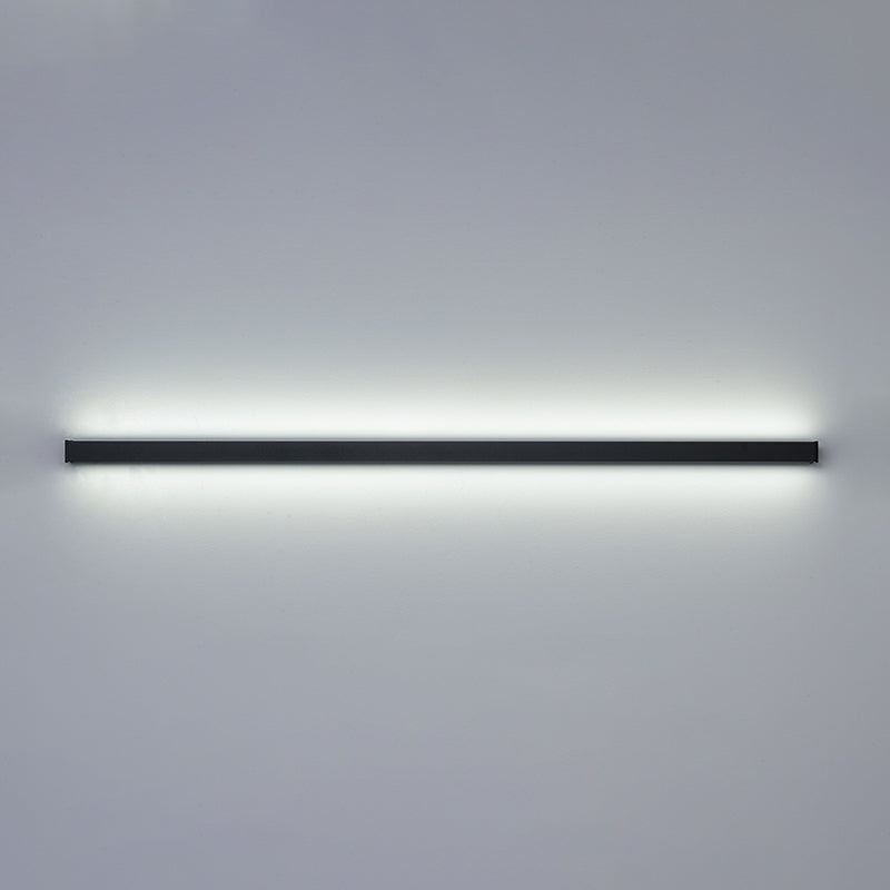 Linear Shape Metal Wall Light Modern Single Light Wall Light Fixture in Black