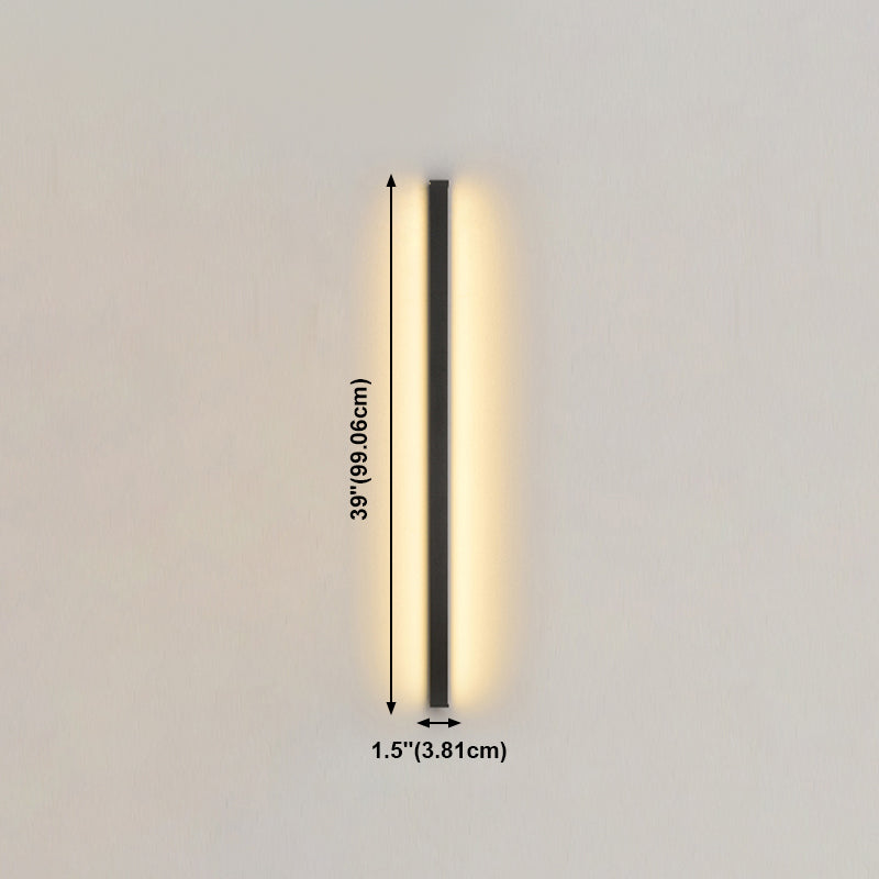 Linear Shape Metal Wall Light Modern Single Light Wall Light Fixture in Black