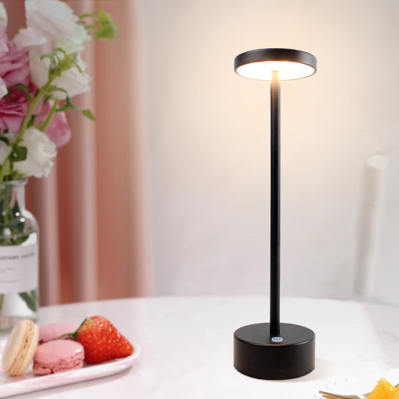 Lampada da tavolo in alluminio Stile moderno Luce a led singola a led per camera da letto
