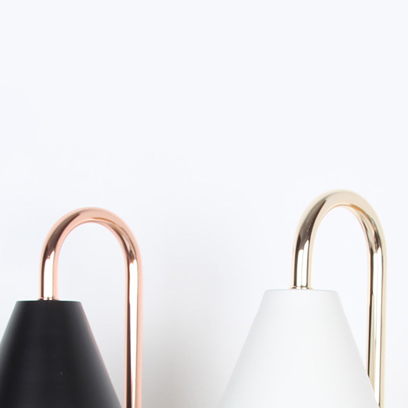 Metalen boog tafellamp moderne stijl kleurrijke single light tafel licht voor slaapkamer