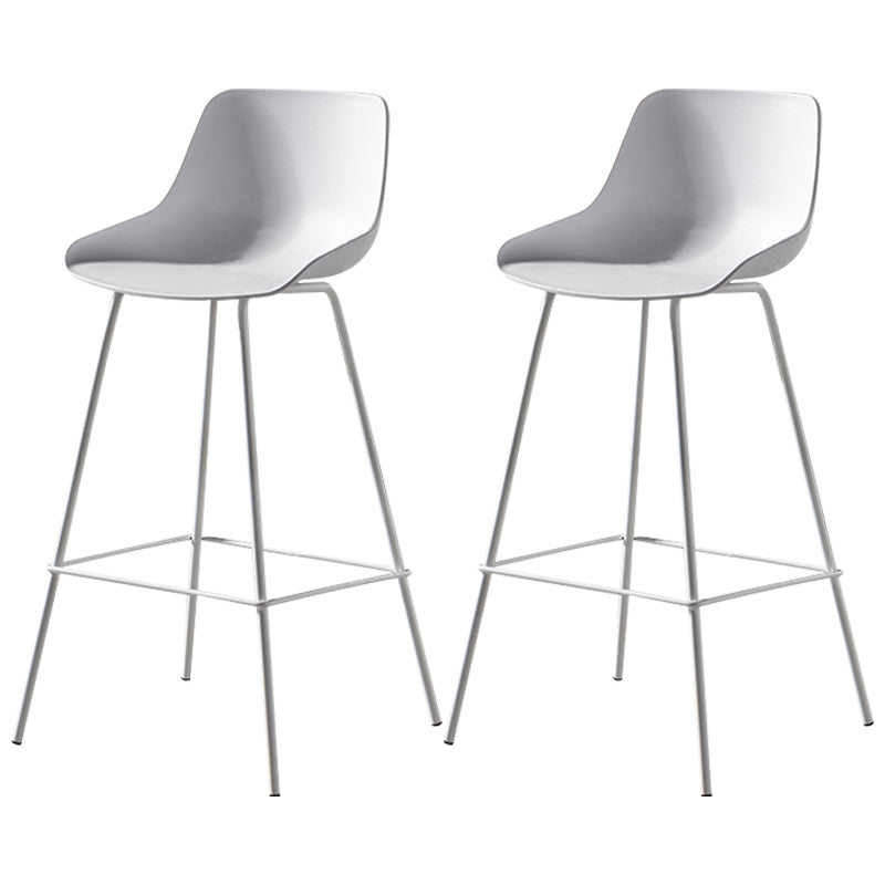Scandinavian Metal Plastic Counter Stools Low Back Indoor Bar Stool with Bucket Seat