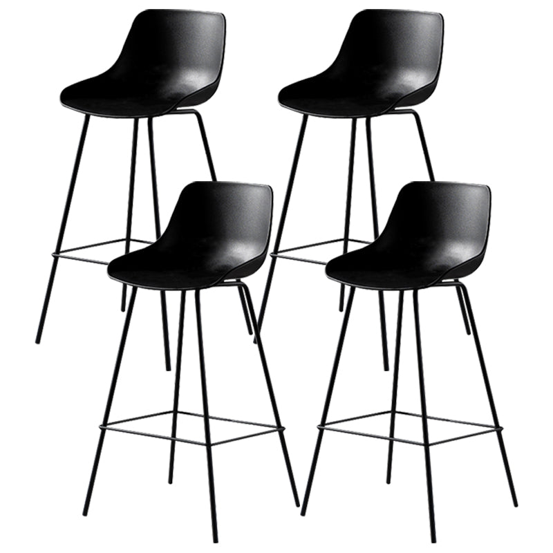 Scandinavian Metal Plastic Counter Stools Low Back Indoor Bar Stool with Bucket Seat