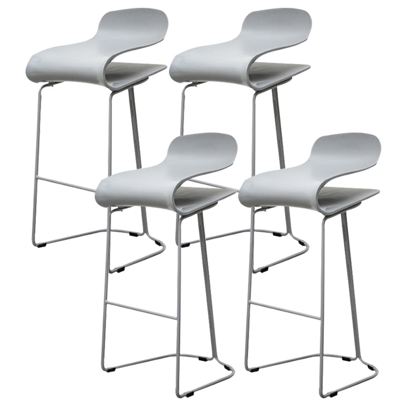 Taburete alto de placa de bar simple de hierro industrial con asiento