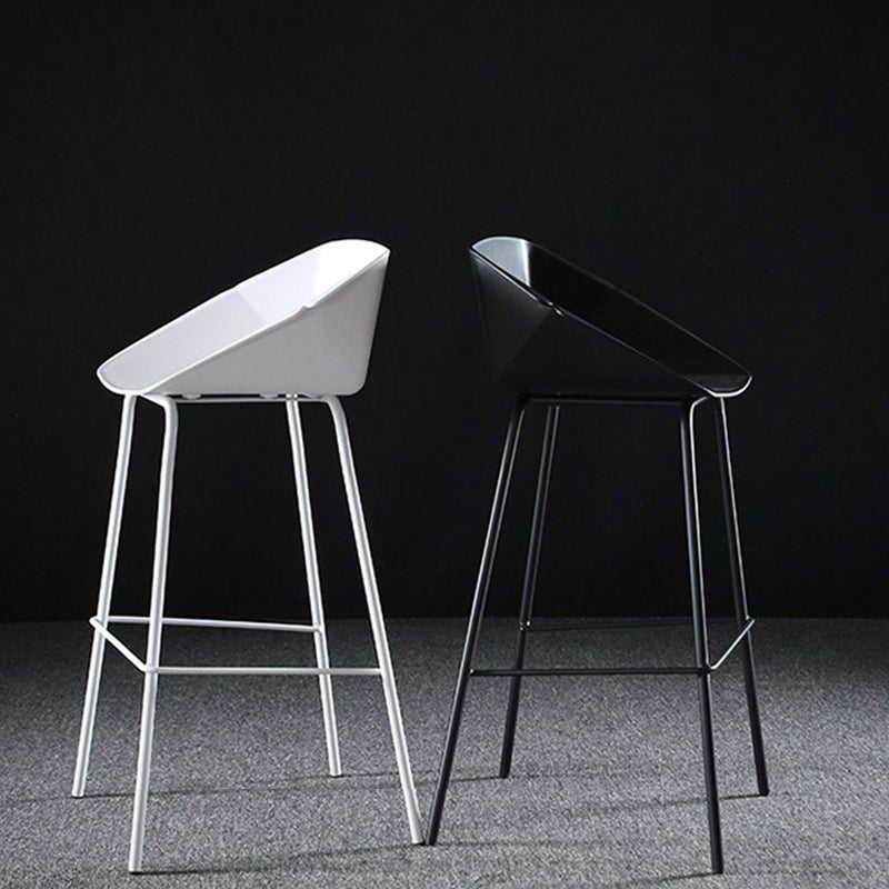29-Zoll-Moderne Counter Bar Stool Armless Plastic Innenstuhl mit Fußstütze