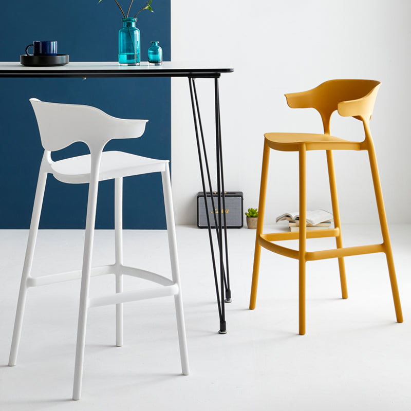 29-inch Modern Counter Bar Stool Armed Plastic Indoor Bar Stool with Footrest