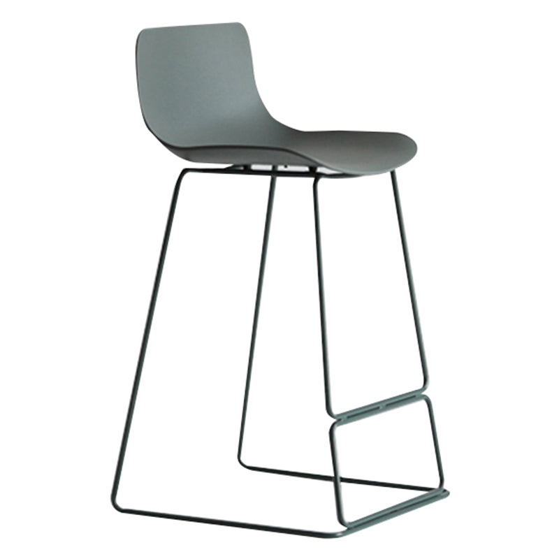 Eimer-Fußstütze, Bar- und Thekenhocker, moderner Barhocker aus Kunststoff für den Innenbereich