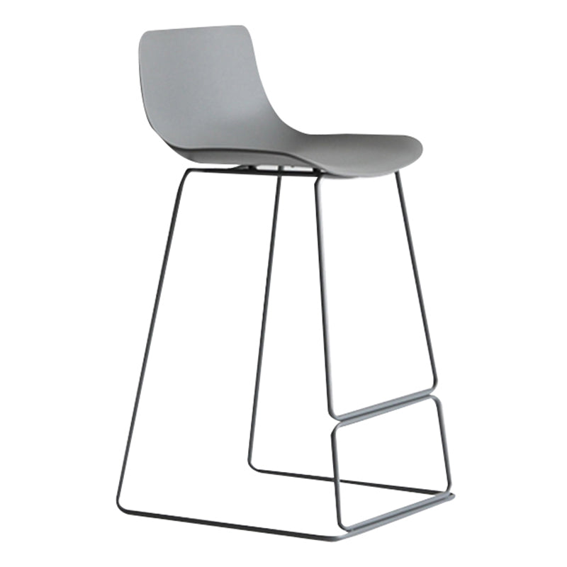 Eimer-Fußstütze, Bar- und Thekenhocker, moderner Barhocker aus Kunststoff für den Innenbereich