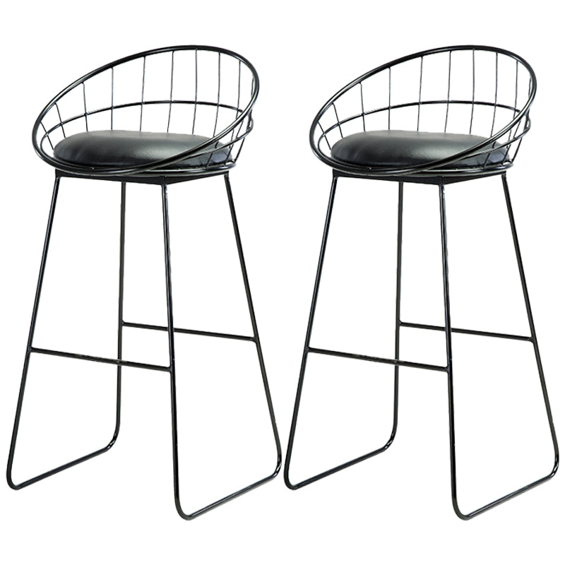 Taburetes de bar escandinavos, taburetes de bar de interior con respaldo bajo de cuero y hierro con patas de trineo
