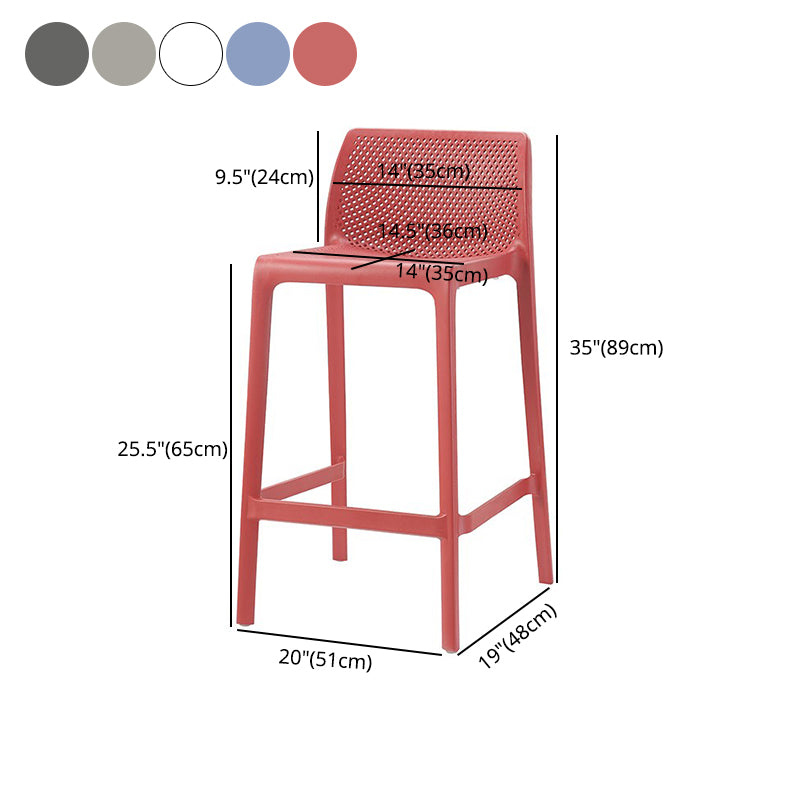 Taburetes de bar interiores apilables de plástico escandinavo con respaldo bajo