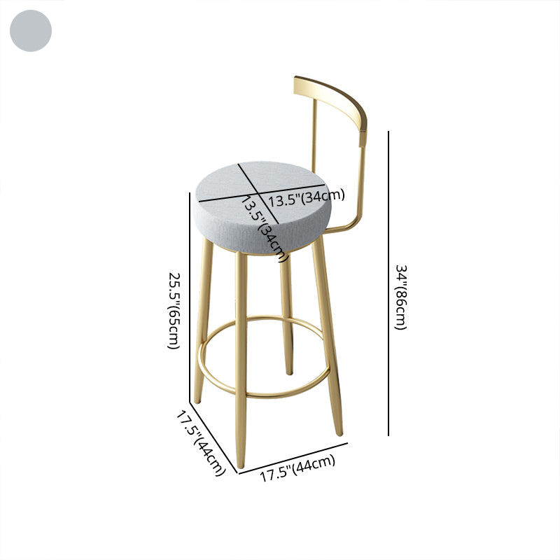 Taburete de bar con respaldo bajo y cojín de terciopelo estilo Glam, con patas de metal